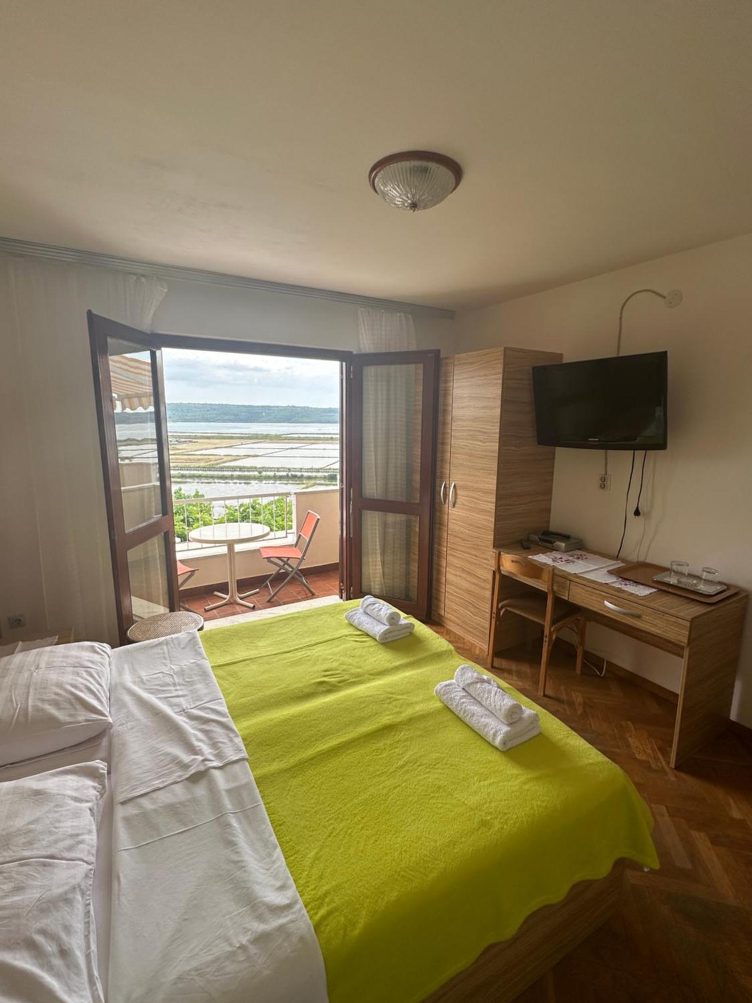 Rooms And Apartments Roza Portoroz Luaran gambar